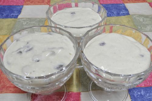 Jak uvařit tvarohový pudinkový krém s vůní skořice? Snadné recept, připravený za Do 30 minut